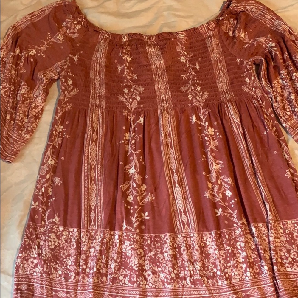 Off the shoulder, soft Tee